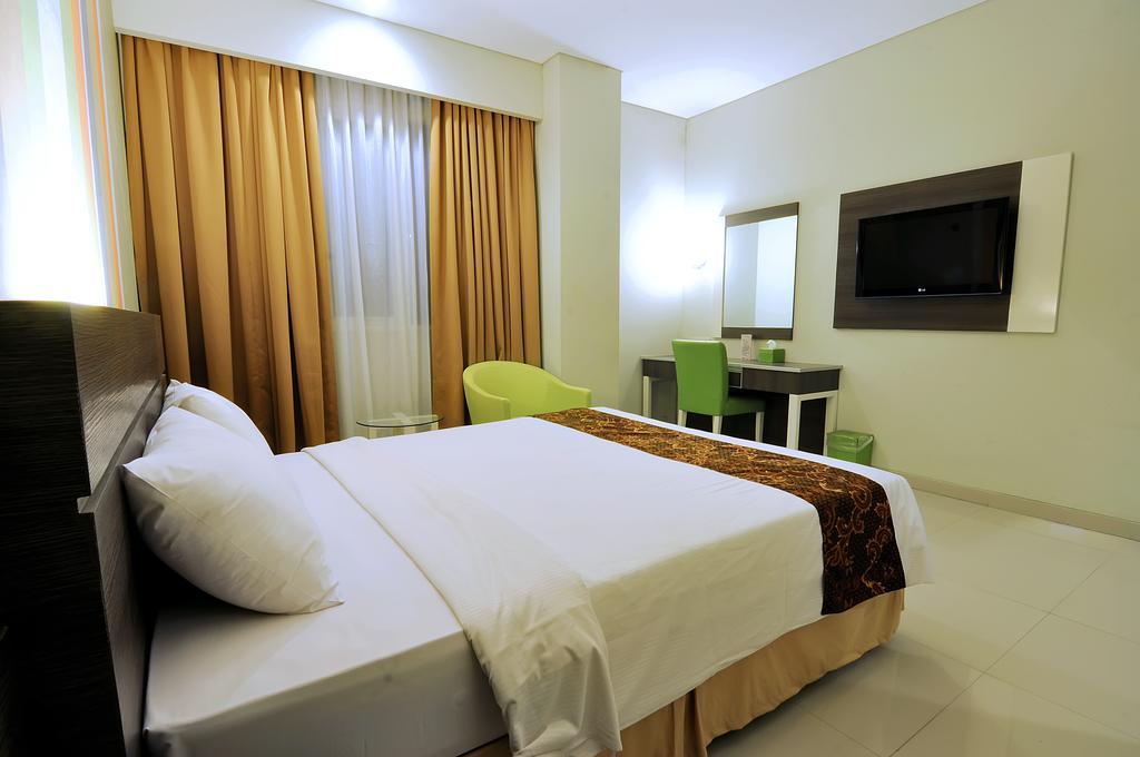 Pose In Hotel Solo Quarto foto